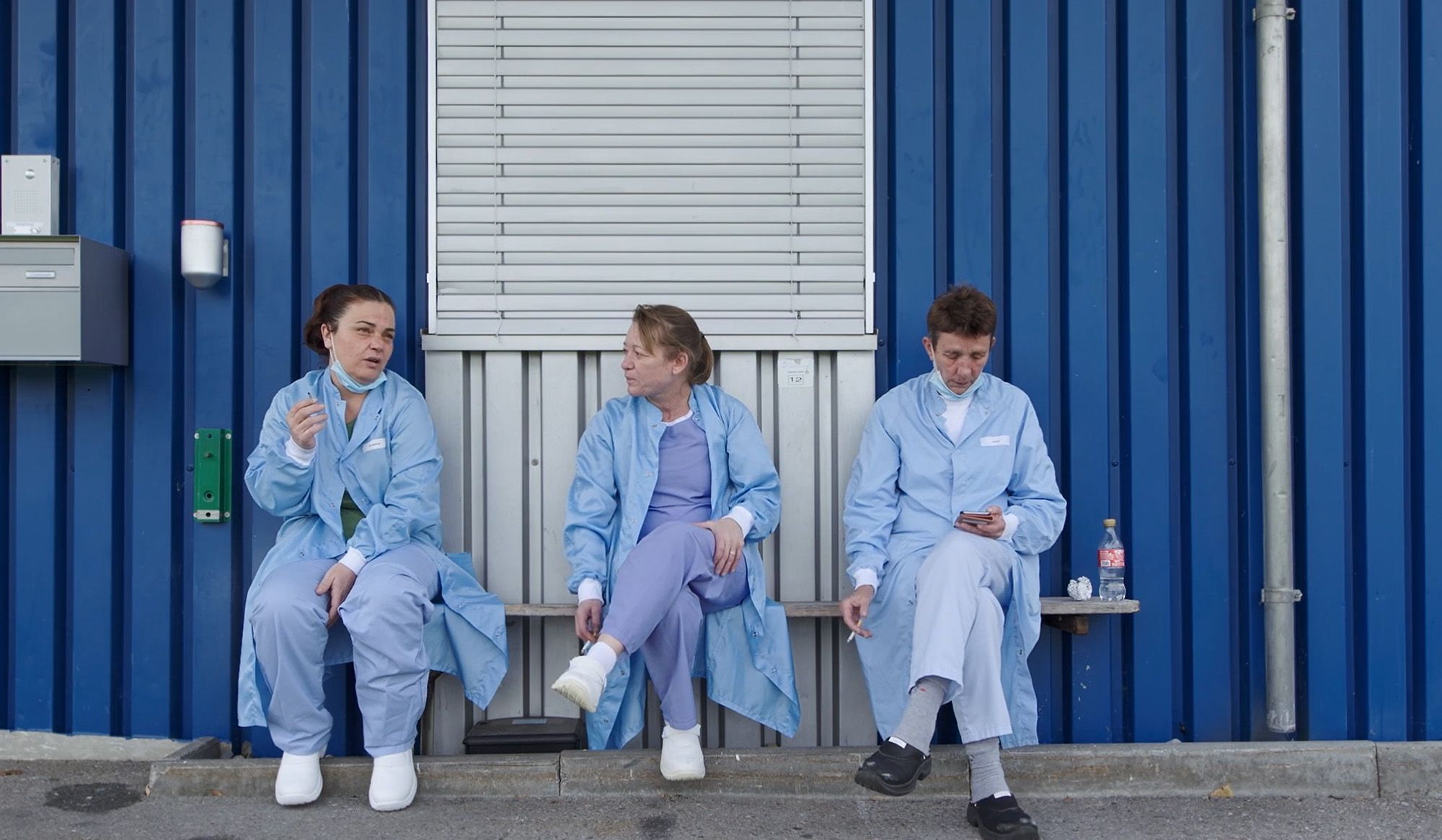 Smoke break | Aeon