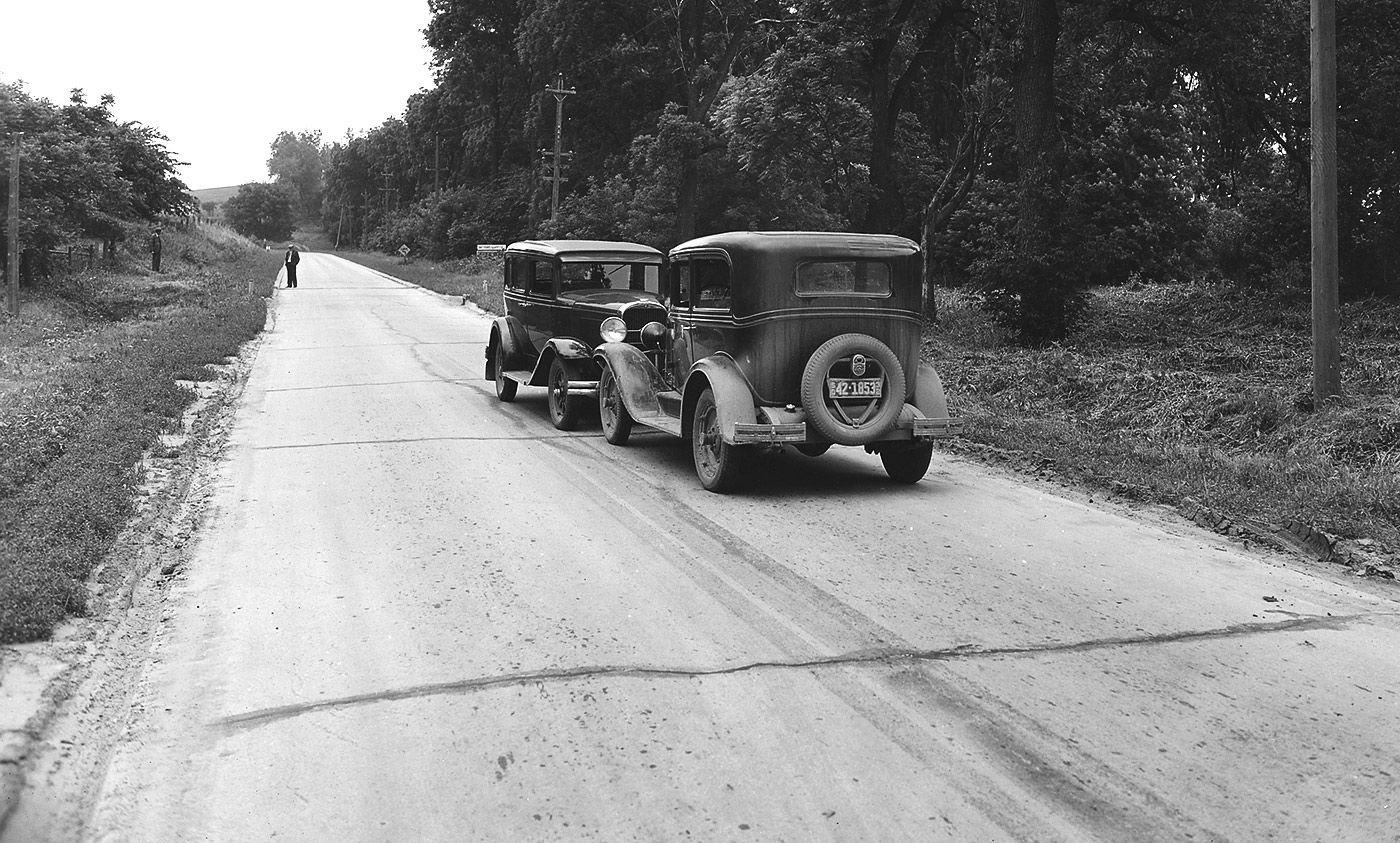 <p>Look out! Head-on car crash in rural South Dakota in 1932. Eighty per cent of drivers rate themselves as above average. <em>Photo courtesy Wikipedia</em></p>